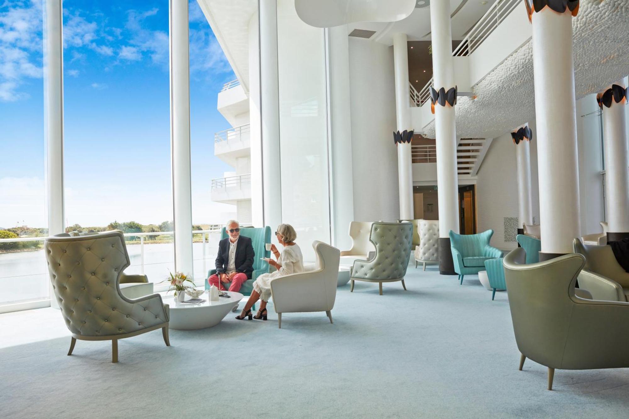 Miramar La Cigale Hotel Thalasso & Spa Arzon Exterior photo