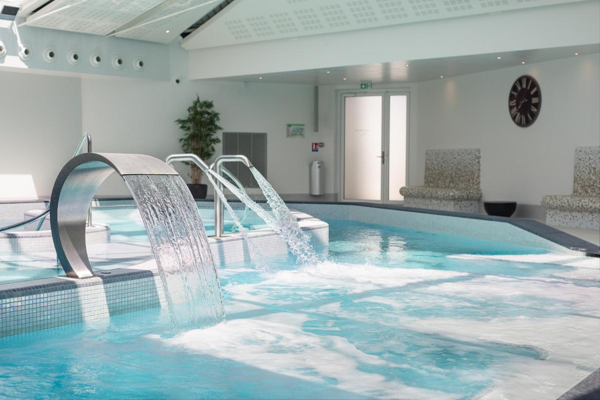 Miramar La Cigale Hotel Thalasso & Spa Arzon Exterior photo