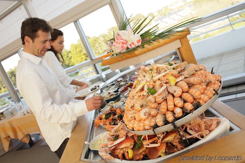 Miramar La Cigale Hotel Thalasso & Spa Arzon Restaurant photo