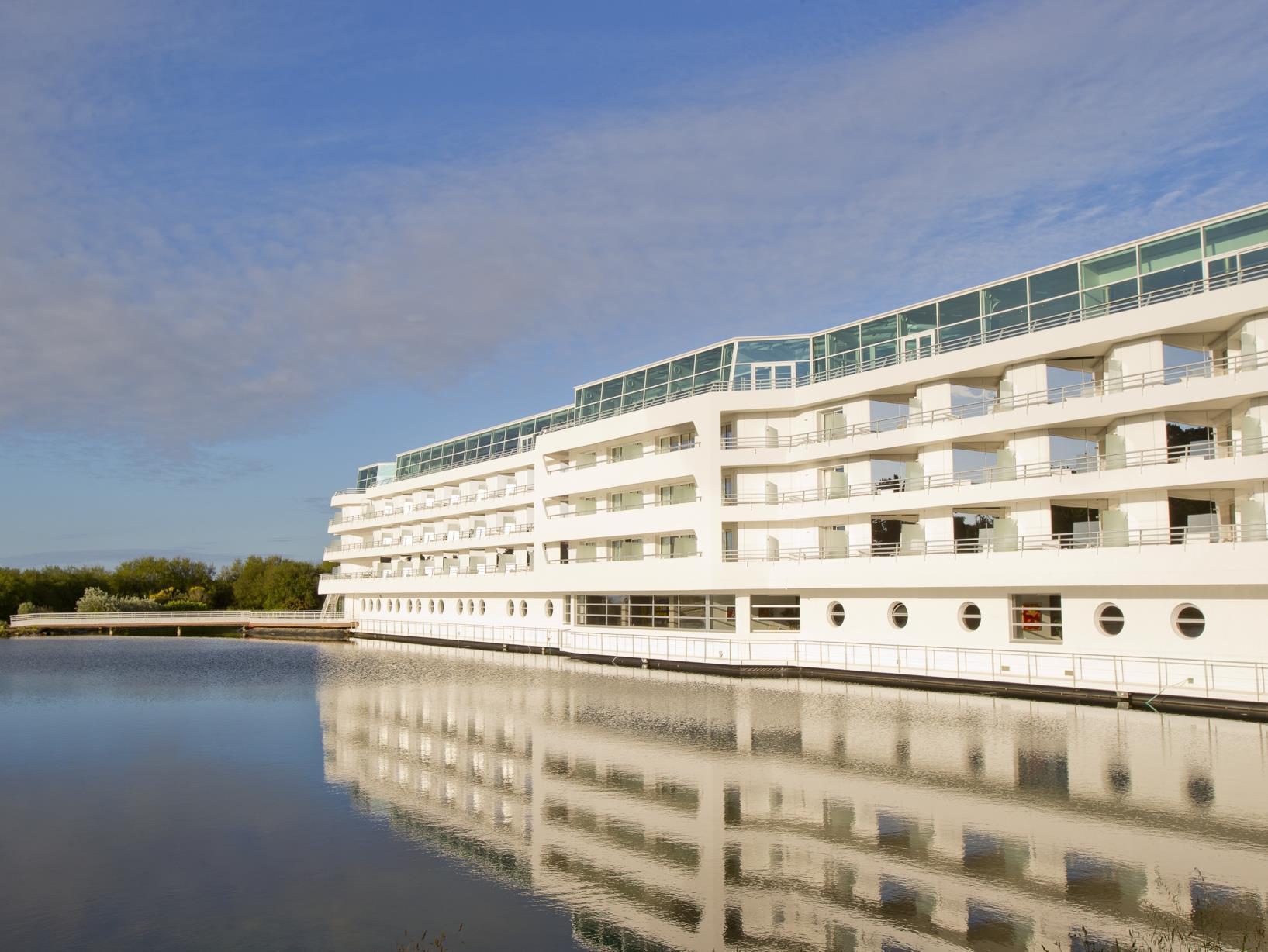 Miramar La Cigale Hotel Thalasso & Spa Arzon Exterior photo